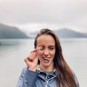 Meet your Posher, Hannah